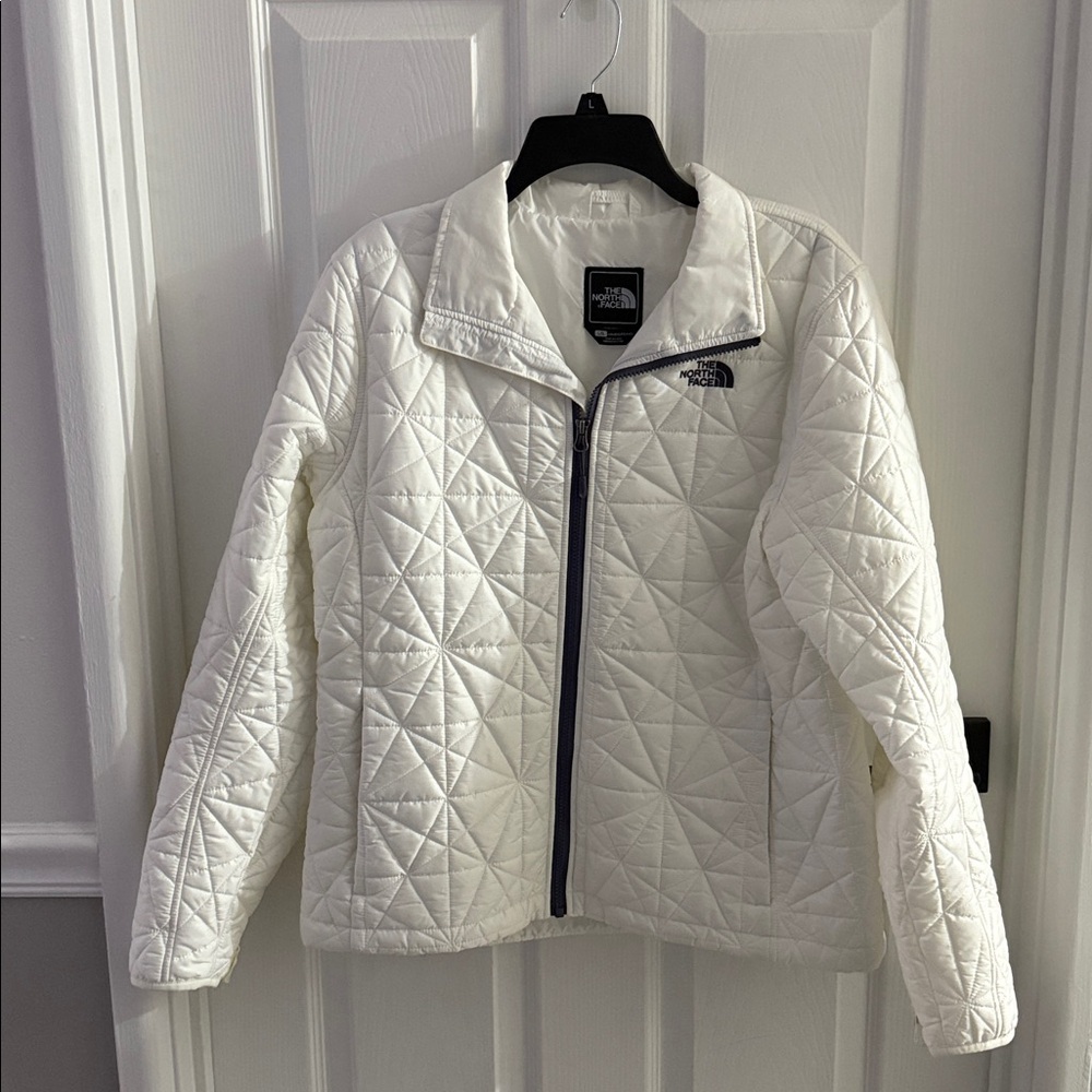 The North Face Women's White Quilted Puffer Jacket, L